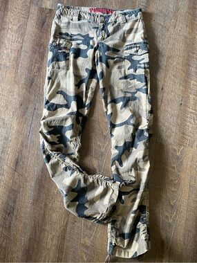 Y2K Bubble Camo Low Rise cinched Pants Early 2000’s Cargo